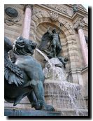 Paris v noci